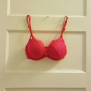 Victora's Secret bra